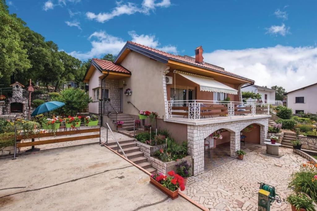 Home Away From Home Шмрика Экстерьер фото